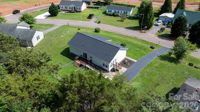 952 Eastern Ridge Drive, Newton, NC 28658