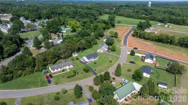 952 Eastern Ridge Drive, Newton, NC 28658