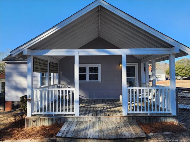 930 Chester Circle, Fayetteville, NC 28303