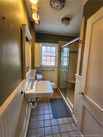 930 Chester Circle, Fayetteville, NC 28303