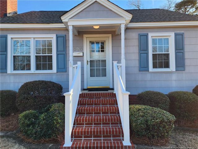 930 Chester Circle, Fayetteville, NC 28303