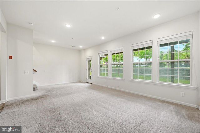 21 EAGLE LN, Malvern, PA 19355