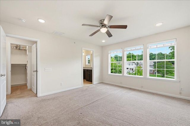 21 EAGLE LN, Malvern, PA 19355