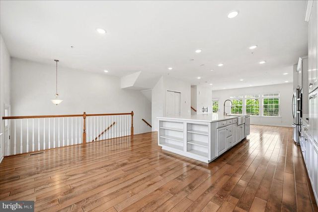 21 EAGLE LN, Malvern, PA 19355