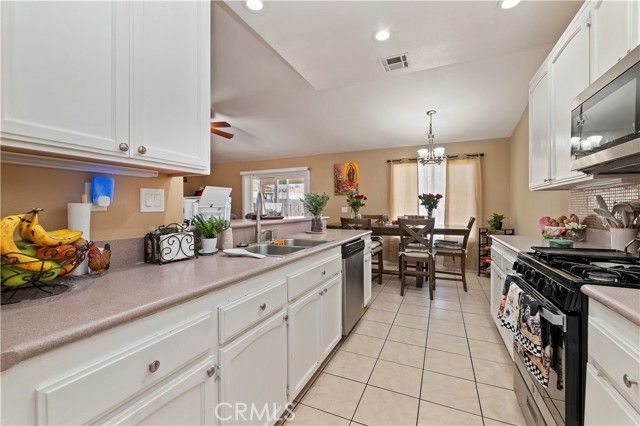 10312 Primrose, Hesperia, CA 92345