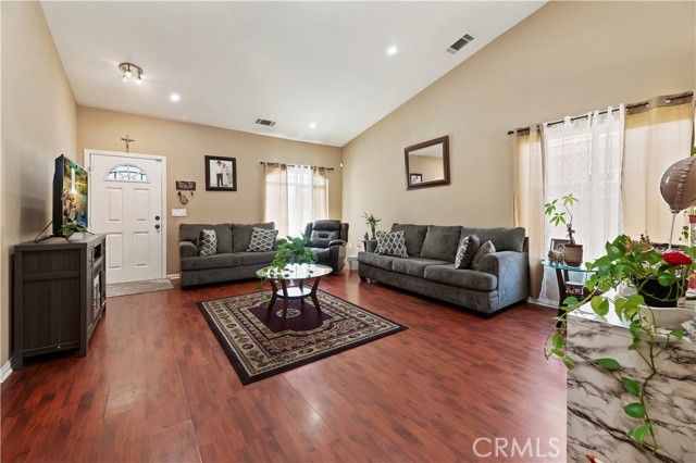 10312 Primrose, Hesperia, CA 92345