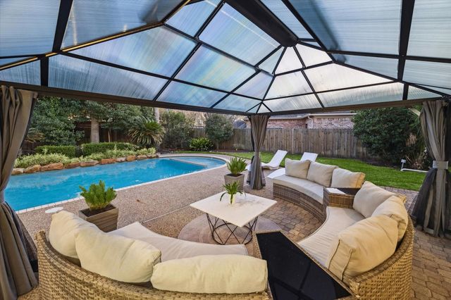 5671 Grand Floral Boulevard, Houston, TX 77041