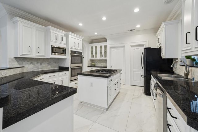 5671 Grand Floral Boulevard, Houston, TX 77041