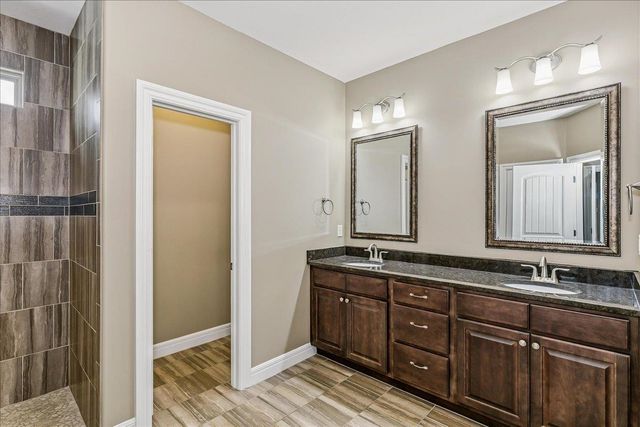 4872 N Prestwick Ave, Bel Aire, KS 67226