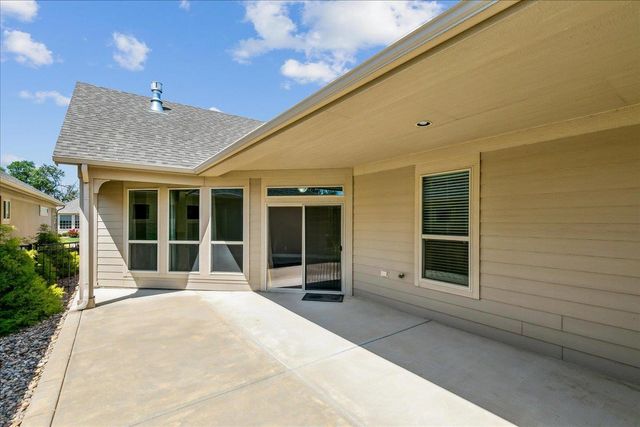 4872 N Prestwick Ave, Bel Aire, KS 67226