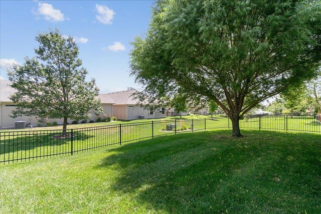 4872 N Prestwick Ave, Bel Aire, KS 67226