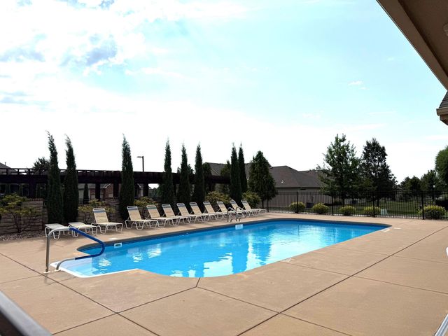 4872 N Prestwick Ave, Bel Aire, KS 67226