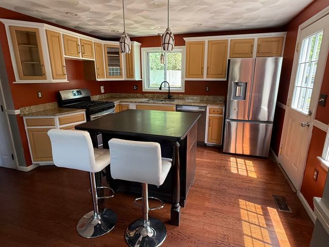 13 N Martin Road, Amesbury, MA 01913
