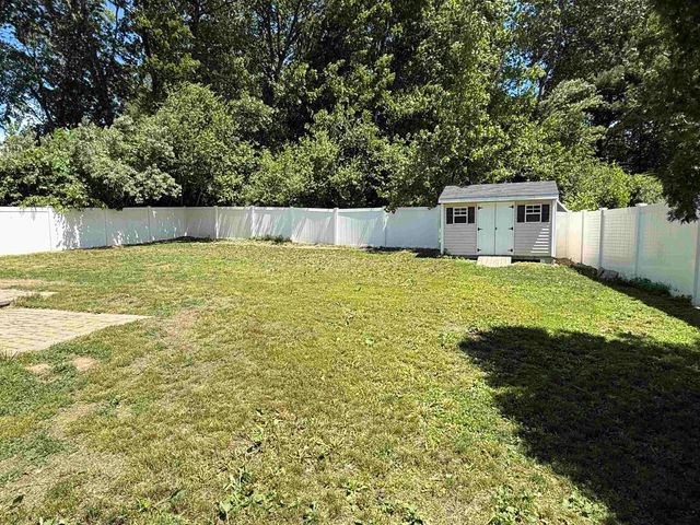 13 N Martin Road, Amesbury, MA 01913