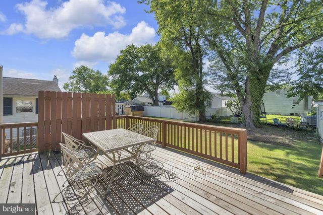 417 ROBERTS, Bellmawr, NJ 08031