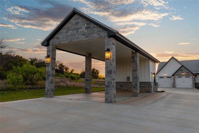 7504 Jibe Circle, Brownwood, TX 76801