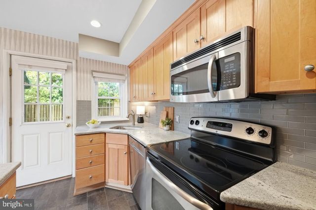 3615 S TAYLOR ST S, Arlington, VA 22206