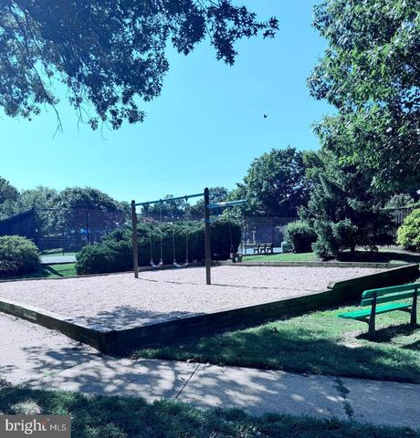 3615 S TAYLOR ST S, Arlington, VA 22206