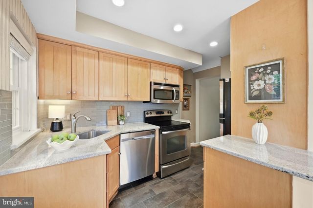 3615 S TAYLOR ST S, Arlington, VA 22206