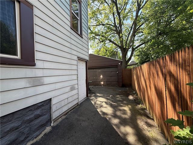 17 Weyand Avenue, Buffalo, NY 14210