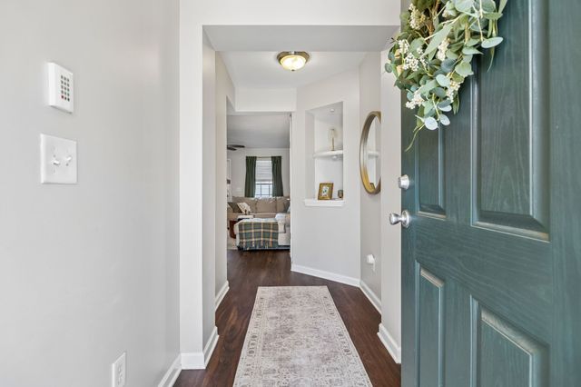 1749 Red Jacket Dr, Antioch, TN 37013