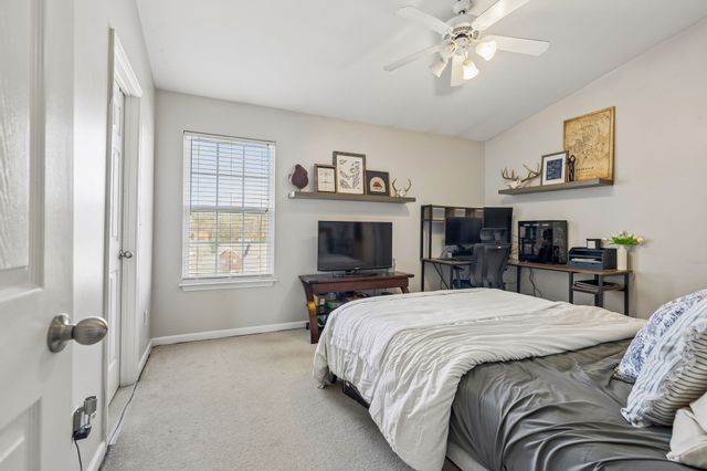 1749 Red Jacket Dr, Antioch, TN 37013