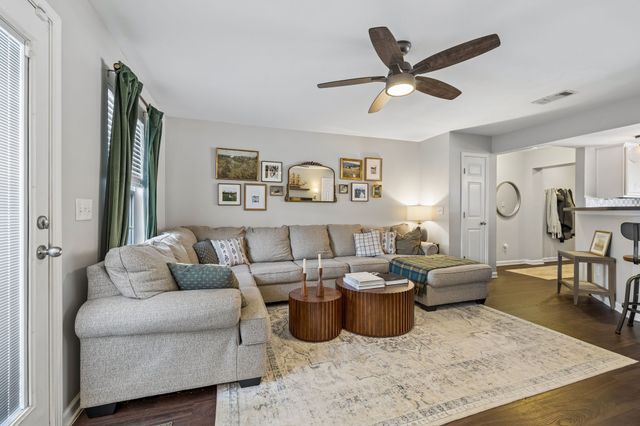 1749 Red Jacket Dr, Antioch, TN 37013