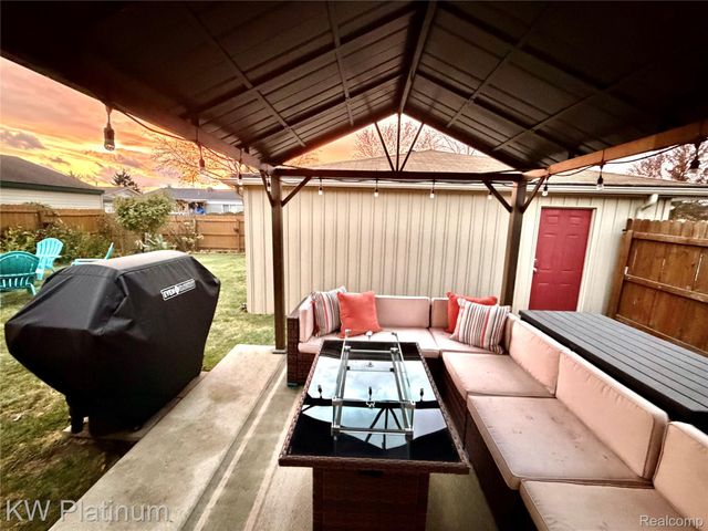 28599 Citation Drive, Roseville, MI 48066