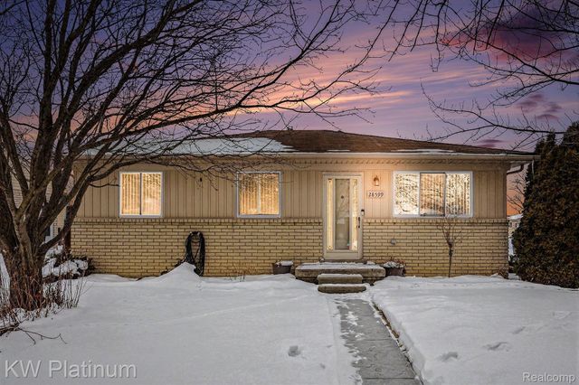 28599 Citation Drive, Roseville, MI 48066