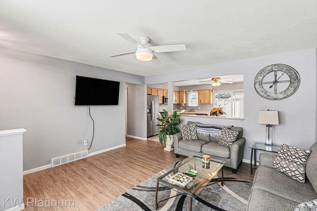 28599 Citation Drive, Roseville, MI 48066