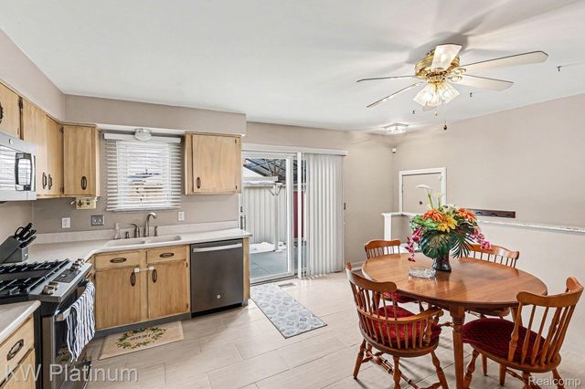 28599 Citation Drive, Roseville, MI 48066