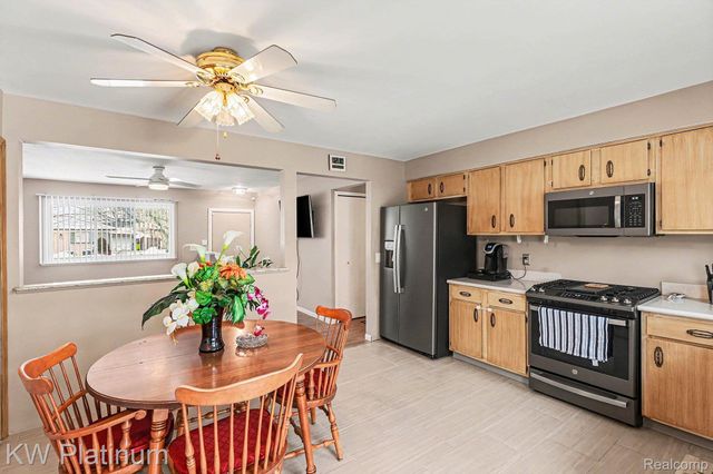 28599 Citation Drive, Roseville, MI 48066