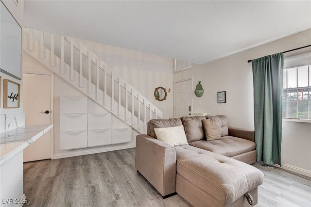 4770 Topaz Street 104, Las Vegas, NV 89121