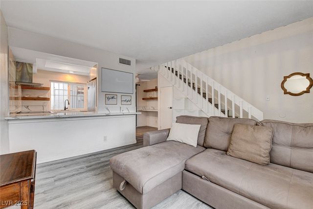 4770 Topaz Street 104, Las Vegas, NV 89121