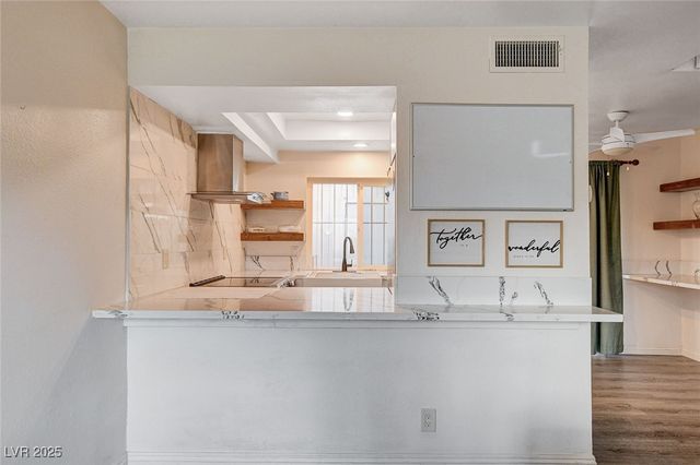 4770 Topaz Street 104, Las Vegas, NV 89121