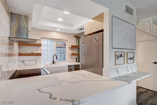 4770 Topaz Street 104, Las Vegas, NV 89121