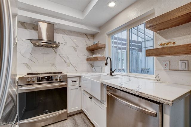 4770 Topaz Street 104, Las Vegas, NV 89121