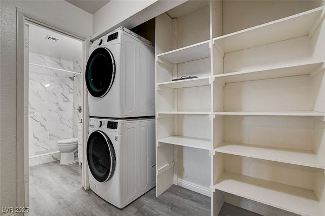 4770 Topaz Street 104, Las Vegas, NV 89121