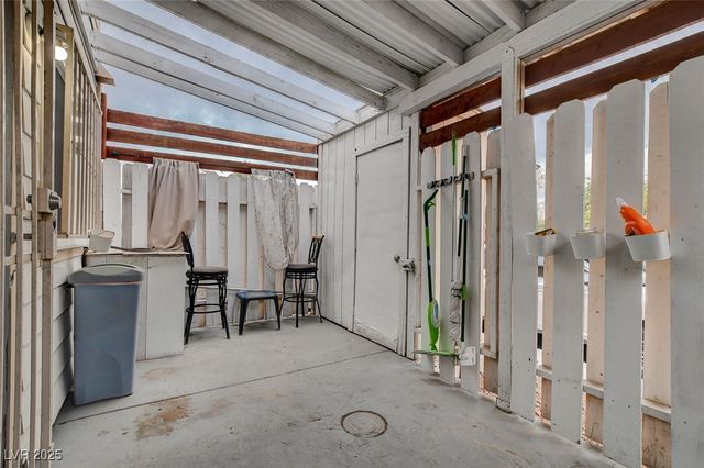 4770 Topaz Street 104, Las Vegas, NV 89121