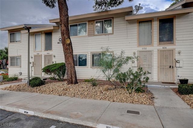 4770 Topaz Street 104, Las Vegas, NV 89121