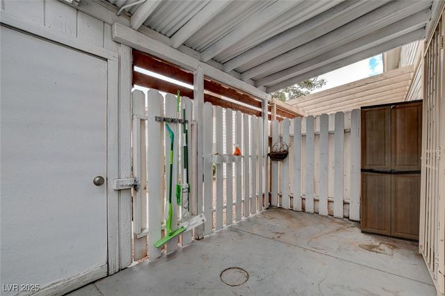 4770 Topaz Street 104, Las Vegas, NV 89121