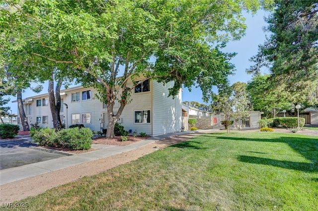 4770 Topaz Street 104, Las Vegas, NV 89121