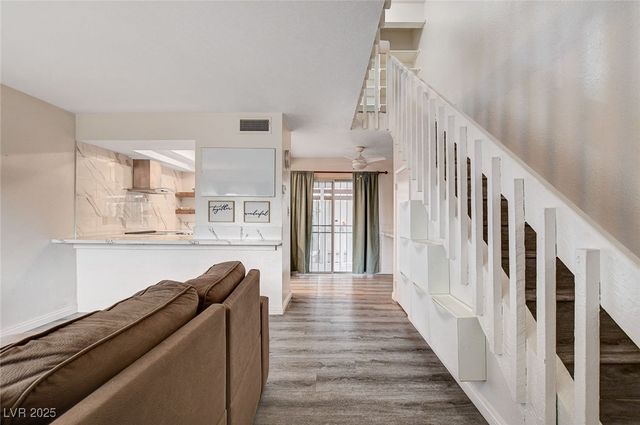 4770 Topaz Street 104, Las Vegas, NV 89121