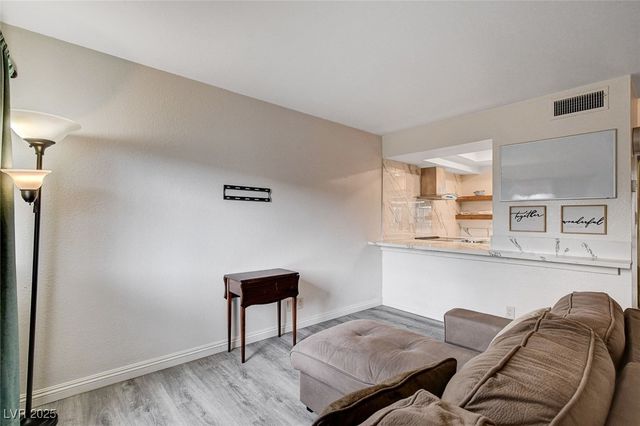 4770 Topaz Street 104, Las Vegas, NV 89121