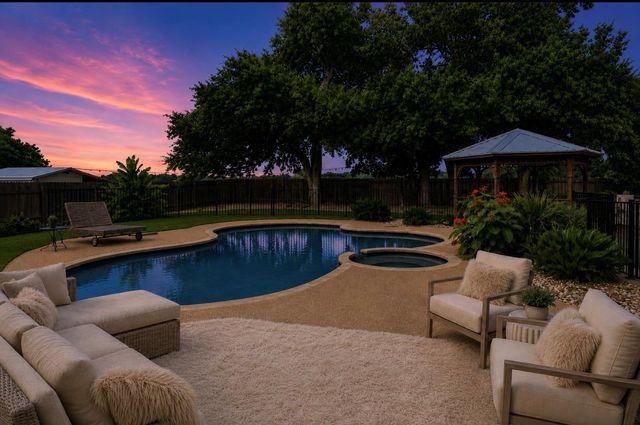 13 Oak VW, Round Rock, TX 78664