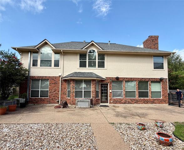 13 Oak VW, Round Rock, TX 78664