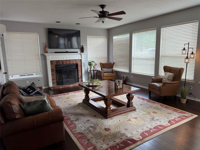 13 Oak VW, Round Rock, TX 78664