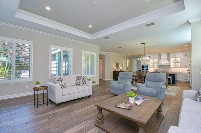 6005 SPARROWHEAD WAY, Lithia, FL 33547