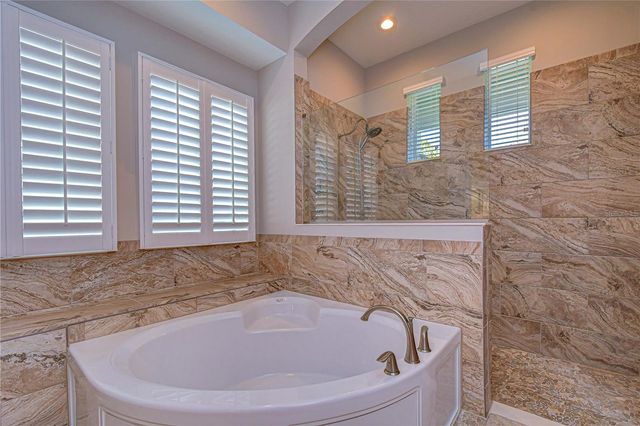 6005 SPARROWHEAD WAY, Lithia, FL 33547
