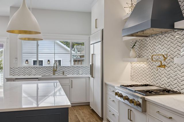 413 W 21st Street, Houston, TX 77008